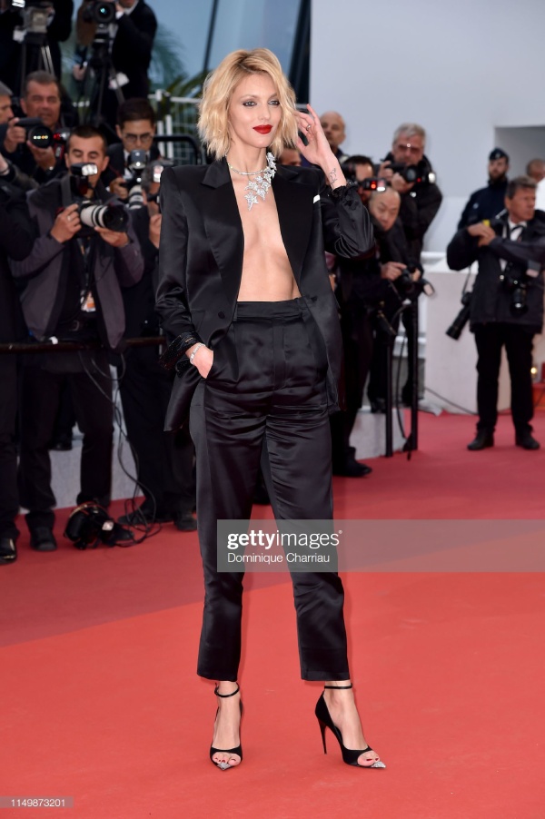 cannes ngay 4 hang loat nu hoang tham do khoe dang tao bao