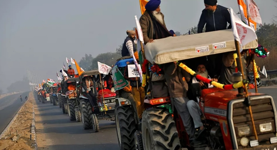 Biển người Ấn Độ kéo về New Delhi biểu tình bất chấp đại dịch