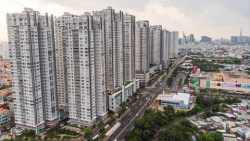Kẹt cứng xe cộ vì dự án dày đặc trên những con đường quận 7 Kẹt cứng xe cộ vì dự án dày đặc trên những con đường quận 7