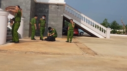 tuyen huy 2 ban an lien quan bi cao tu tu tai toa binh phuoc