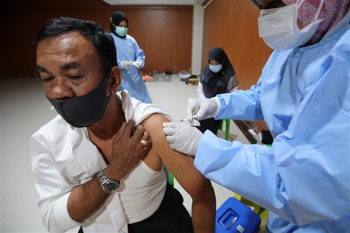 Đông Nam Á tăng tốc tiêm vaccine phòng COVID-19 - 2