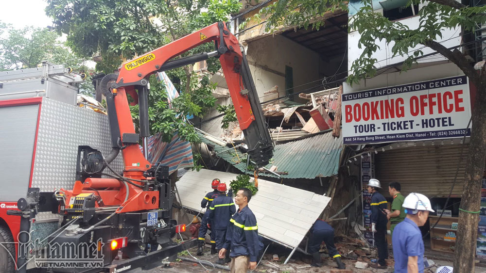 sap nha tren pho hang bong ha noi