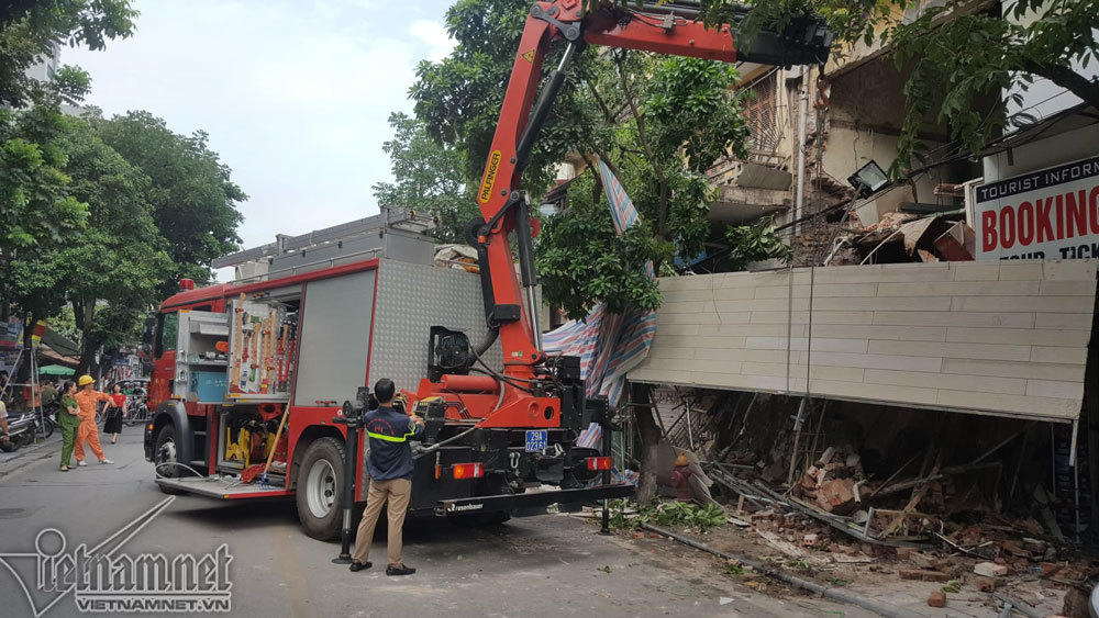 sap nha tren pho hang bong ha noi