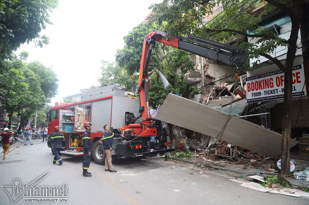 sap nha tren pho hang bong ha noi