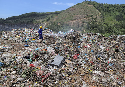 vi sao da nang quyet nang cap bai rac khanh son