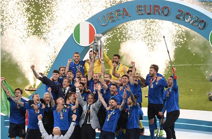 Italy vô địch EURO 2020: Thành công hoàn hảo của cách mạng tư duy  - 1