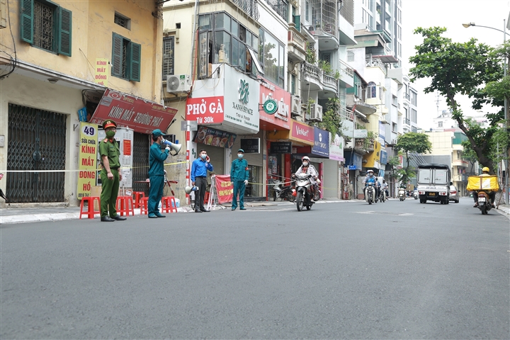 Phát hiện nhiều F0 ở phố Thụy Khuê, Hà Nội truy vết người tập thể dục ven Hồ Tây - 1