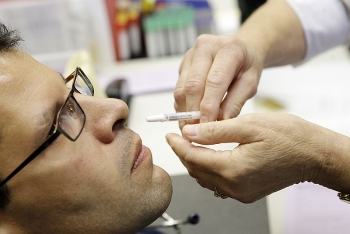 Vaccine ngừa COVID-19 dạng xịt mũi tác dụng ra sao?