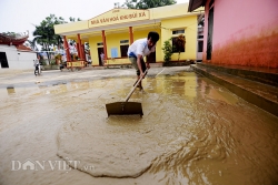 ha noi giai thich viec 22000 nguoi dan bi ngam lu