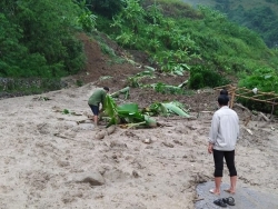 Sơn La: Mưa lớn kéo dài gây sạt lở đất, đá, Quốc lộ 279 tê liệt
