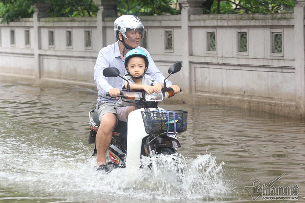 canh kho tin cua hang tram ho dan ha noi sau 3 ngay mua bao