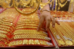 Có nên mua vàng tiết kiệm?