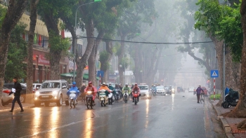 Thời tiết 8/8: Hà Nội có mưa dông cục bộ