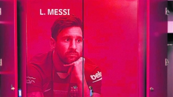 Messi chưa dọn hết đồ ở Barcelona