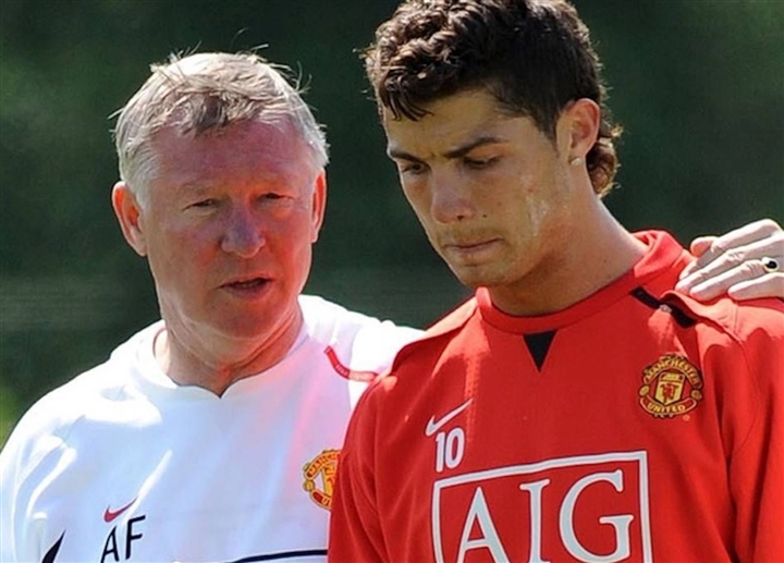 Ronaldo trở lại Man Utd: Nghe lời Sir Alex, lật kèo ngoạn mục như phim hành động - 5