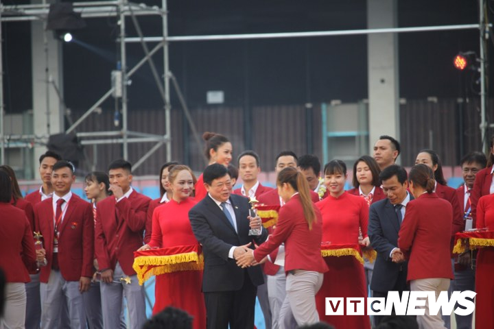 khoanh khac an tuong le vinh danh nhu ng nguo i hu ng asiad 2018 ta i san van dong my di nh