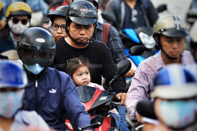 nhieu tuyen duong sai gon ket cung ngay khai giang