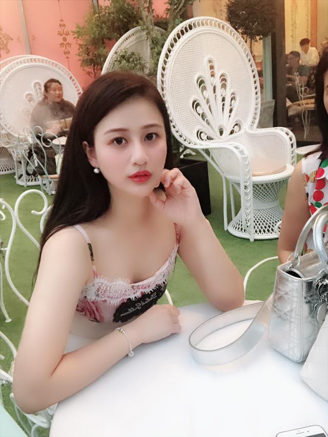 a hau thai my linh xinh dep goi cam tung bi ga gam suong sa