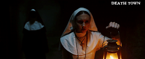 ‘Ác quỷ ma sơ’ quá hot nhưng vẫn gây thất vọng ac quy ma so qua hot nhung van gay that vong