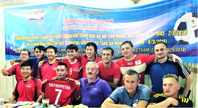giao huu bong da viet nam va lien bang nga