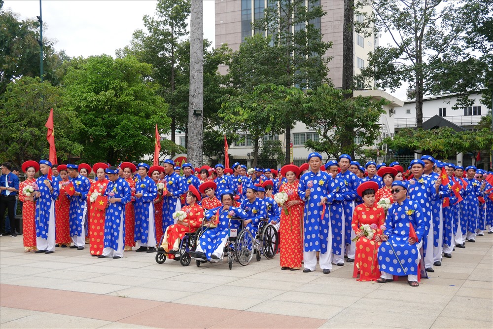 hanh phuc cua 100 doi uyen uong nen duyen chong vo