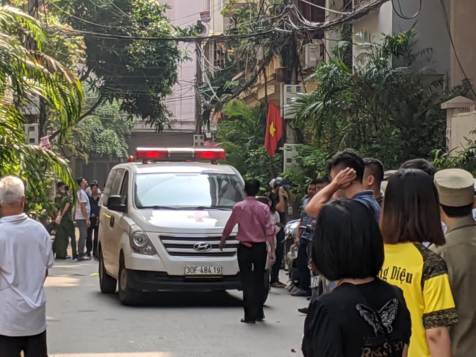 nam thanh nien sat hai 2 nu sinh roi nhay lau tu tu o ha noi nghi do mau thuan tinh cam