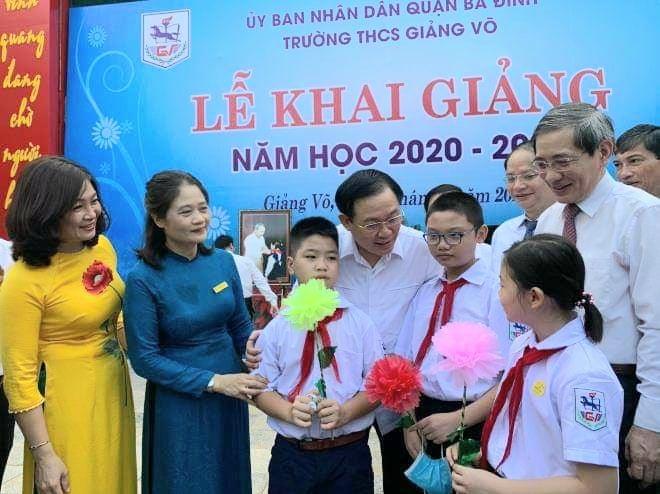 Lễ khai giảng đặc biệt của gần 23 triệu học sinh giữa mùa COVID-19 - 1