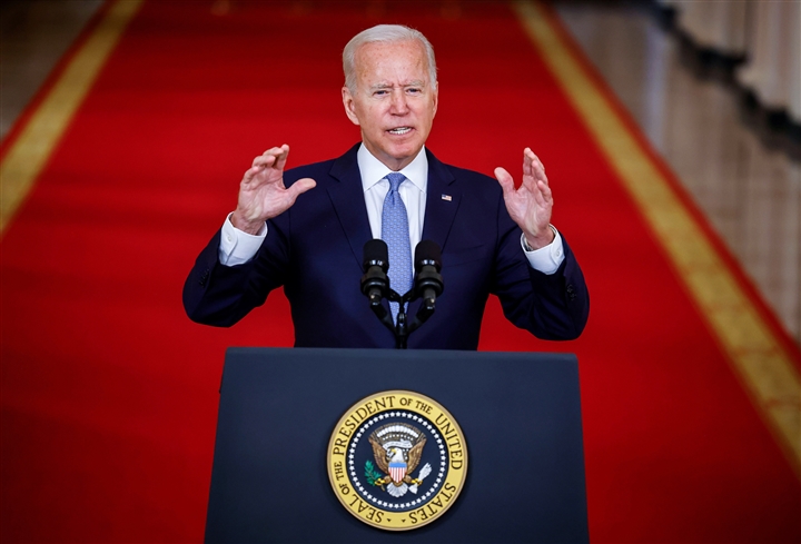 Ông Biden chỉ trích Tổng thống Afghanistan bỏ trốn ‘giữa tham nhũng, bất lương' - 1