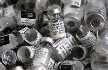 Vì sao Mỹ vứt bỏ 15 triệu liều vaccine COVID-19?