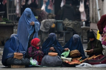 Taliban yêu cầu phụ nữ tại các đại học tư phải mặc trang phục truyền thống