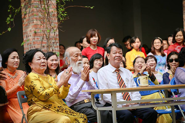 pgs van nhu cuong va nhung tam thu ngay khai giang