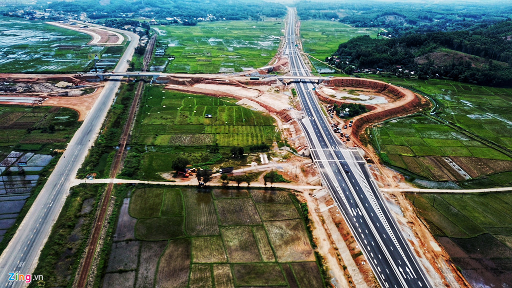 to cao nha thau thi cong cao toc gian doi nguoi dan bi doa giet