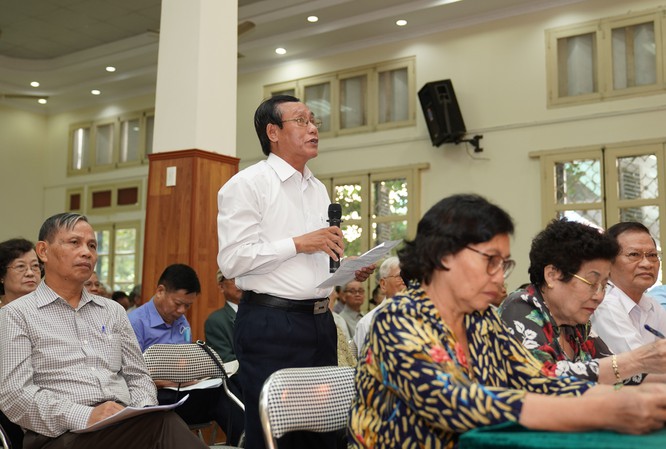 Thủ tướng Nguyễn Xuân Phúc: “Sách giáo khoa phải phù hợp với văn hóa Việt Nam, với trẻ em Việt Nam“ - ảnh 1