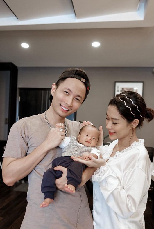 Rhymastic: “Phù thủy âm nhạc” đứng sau thành công với nhiều bản hit và cuộc sống hôn nhân viên mãn - Ảnh 4