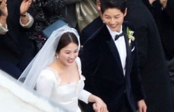 flycam viet nam tac nghiep trai phep dam cuoi song joong ki song hye kyo