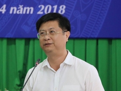 dang sau quyet dinh tra lai 20 vien kim cuong hoi mon