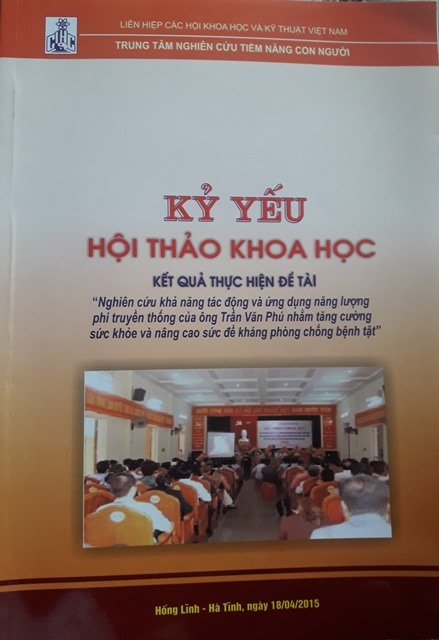 truyen nang luong vu tru vao la cay nuoc la de chua benh