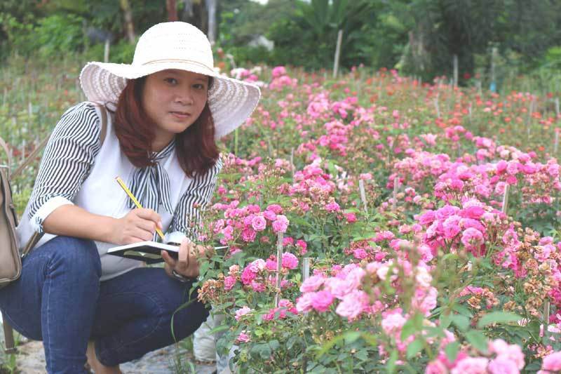 tra hoa hong nguyen bong 10 trieu dongkg ba chu con khong dam uong nhieu