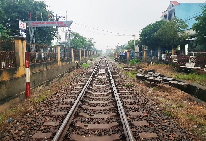 da nang ruc rich tinh chi hon 12000 ty di doi ga duong sat ra ngoai o