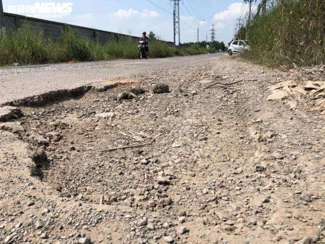 Ảnh: Con đường chỉ dài 2km nhưng có gần 100 'hố tử thần' ở Đồng Nai - 11