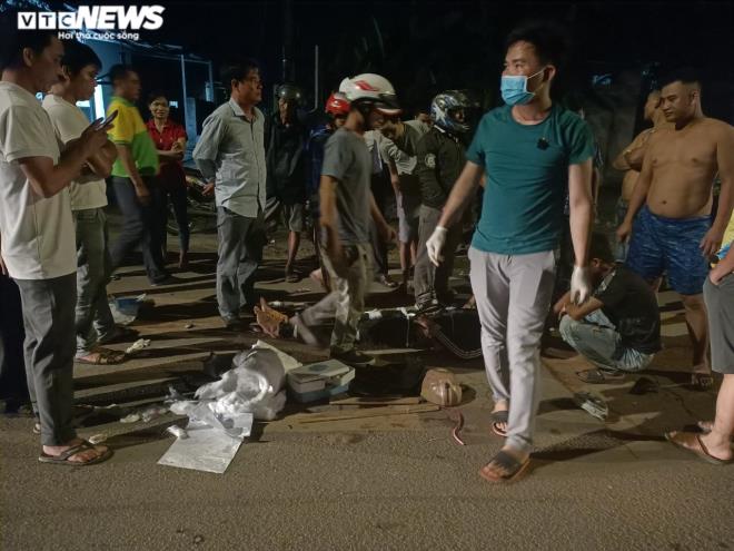 Ảnh: Con đường chỉ dài 2km nhưng có gần 100 'hố tử thần' ở Đồng Nai - 12