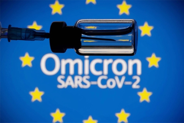 Biến thể Omicron tác động ra sao với người đã tiêm 2 mũi vaccine? - 1