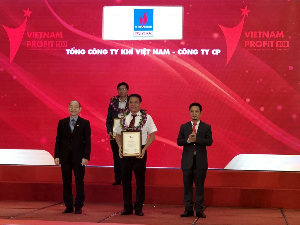 pvn pv gas duoc vietnam report vinh danh dung hang dau top 500 doanh nghiep viet nam nam 2018