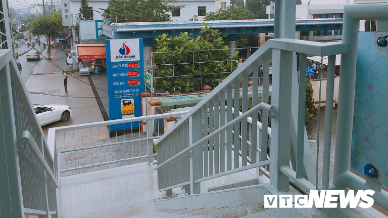 Ảnh: Cầu vượt đi bộ đầu tiên ở Đà Nẵng anh cau vuot di bo dau tien o da nang