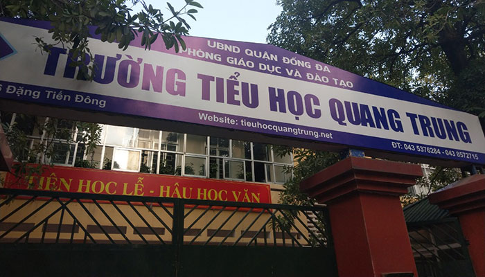 dang hop bao su viec co giao o ha noi yeu cau hoc sinh tat ban 50 cai