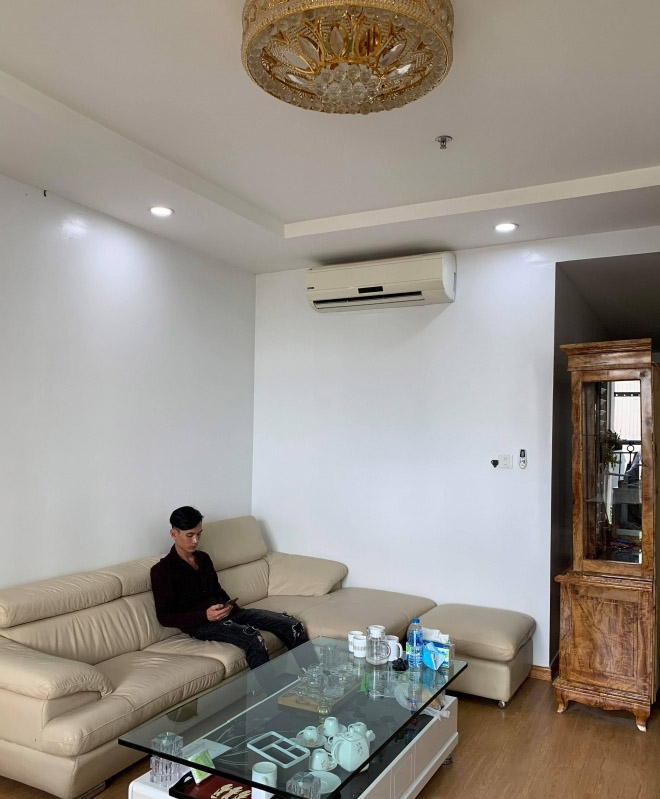 ba trum chan dai tinh chuyen len doi xe hop sau khi tau nha 35 ty