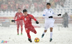 bao chau a dang cap quang hai vuot tam v league