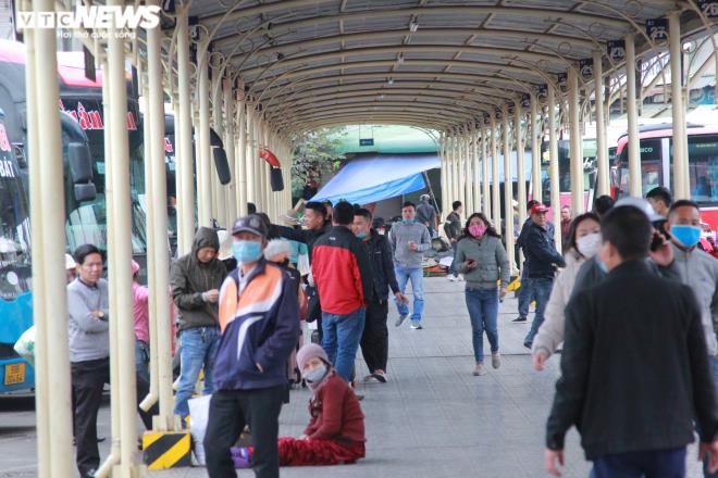 Ảnh: Bến xe khách ở Hà Nội đìu hiu ngày cuối năm - 3