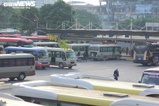 Ảnh: Bến xe khách ở Hà Nội đìu hiu ngày cuối năm - 5