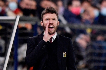 HLV Michael Carrick rời Man Utd